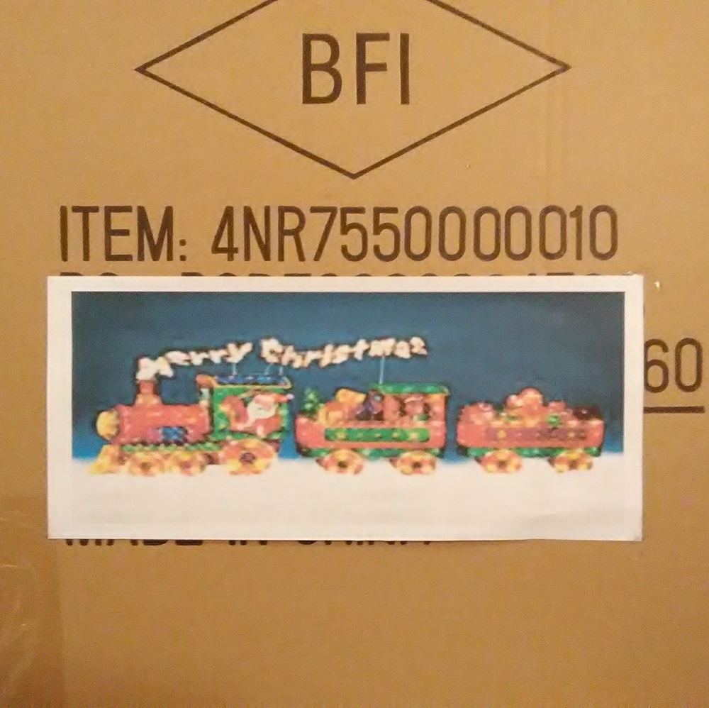 INDOOR/OUTDOOR CHRISTMAS TRAIN WITH MULTI COLOURED